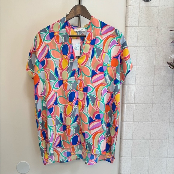 First Love by Lovelyn Tops - Boutique First Love Floral Blouse Oversized Size Small Artsy Statement Soft